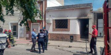 Un hombre murió tras quedar atrapado en un incendio en su casa