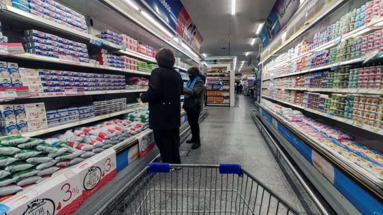 Febrero llega con aumentos que harán saltar la inflación