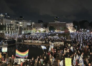 Aumentan las protestas por una reforma judicial