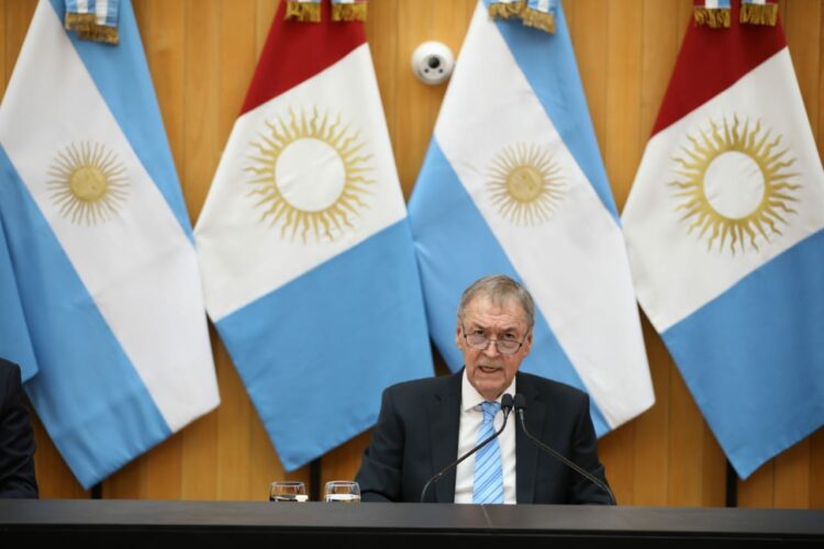 El arco opositor cuestionó las materias pendientes de Schiaretti