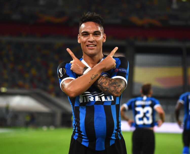Lautaro Martínez convirtió dos goles para dar vuelta el resultado y darle la victoria al Inter