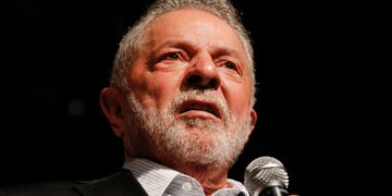 Lula firma decretazo para frenar la venta libre de armas y las privatizaciones de Bolsonaro