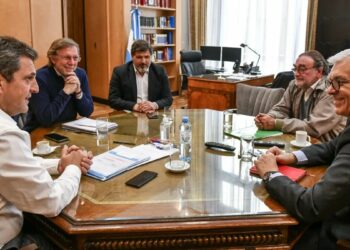 Massa se reúne con la Mesa de Enlace, a la espera de medidas para combatir la sequía