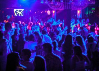 De qué se trata el proyecto para controlar la violencia de la noche