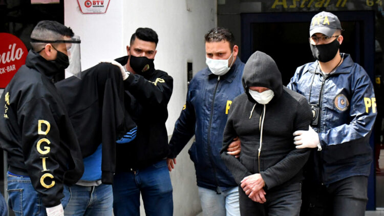 Telam Córdoba 23/09/2020
Detienen a un profesor de odontología por cobrar para aprobar materias a los alumnos de la Universidad Nacional de Córdoba (UNC), y también imputan a decana por no haber denunciado el hecho
foto Laura Lescano/amb/Telam