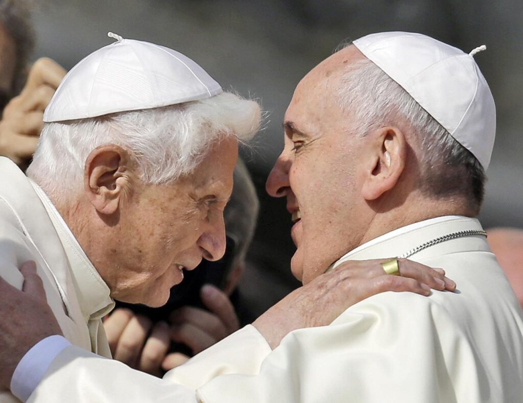 El Vaticano prepara el funeral de Benedicto