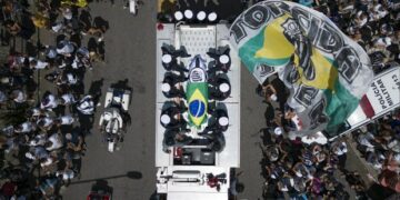 Pelé es sepultado en un mausoleo