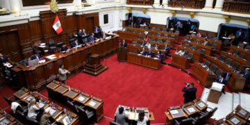 Debaten adelantar los comicios