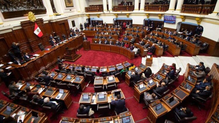 El Congreso decidirá hoy si adelanta las elecciones