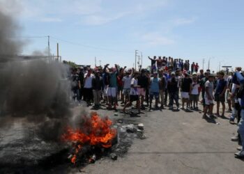 Al menos 12 muertos y 38 heridos en el sur de Perú por las protestas
