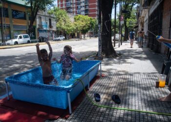 La ola de calor no cede en casi todo el país y tres ciudades alcanzaron cerca de 40 grados
