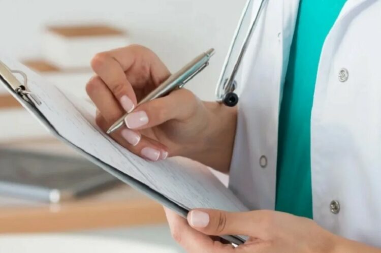 Cómo hacer el trámite para pagar menores aumentos en la cuota de la medicina prepaga
