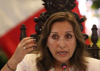 Investigarán a Boluarte por presunto genocidio