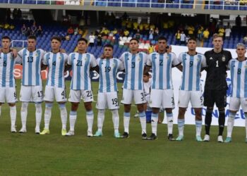 Para recuperarse del golpe, Argentina enfrenta esta noche a Brasil por el Sudamericano sub 20
