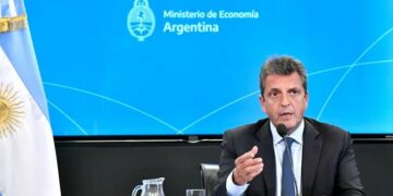 Massa anunció la recompra de 1.000 millones de dólares de deuda externa