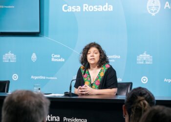 Vizzotti anunció la incorporación de vacunas bivalentes contra el coronavirus