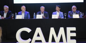 Schiaretti: es necesario «encarar un plan de estabilización» para el crecimiento productivo