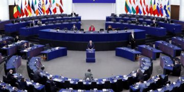 La Unión Europea lanzó nuevas sanciones a Rusia y promete seguir haciéndolo hasta que liberen el territorio ocupado