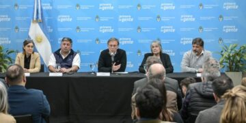 El Gobierno se reúne con el Senasa para sumar medidas ante el avance de la gripe aviar