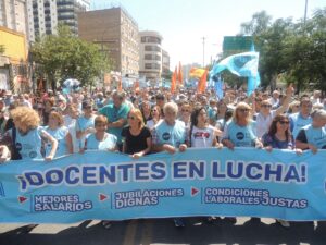 Tras el amplio acatamiento al paro, la UEPC espera una oferta superadora Tras el amplio acatamiento al paro, la UEPC espera una oferta superadora