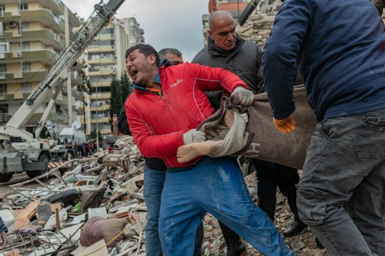 Suman más de 50.000 las víctimas fatales por el terremoto en Turquía y Siria