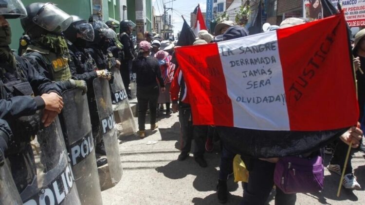 El Gobierno peruano prorrogó el estado de emergencia en Lima y otros puntos del país