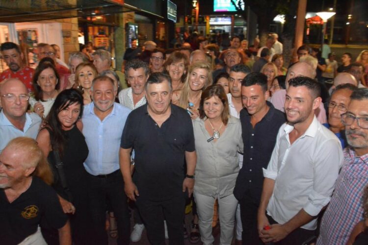 En su visita a Córdoba, Bullrich aseguró Macri no será candidato y que Milei es caso "terminado"