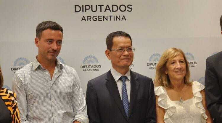 De Loredo calificó de estratégica la relación bilateral con Vietnam