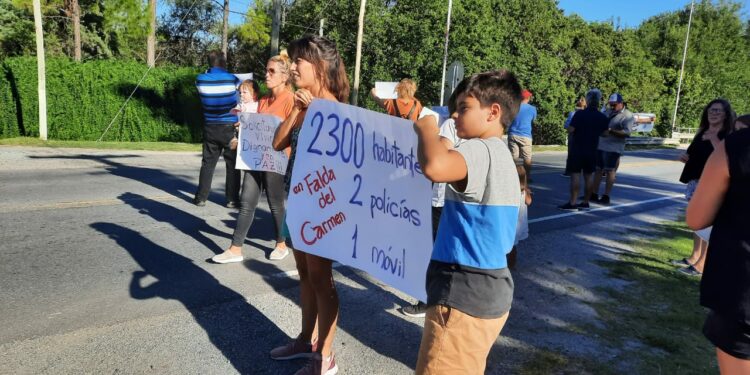 Marcharon en Falda del Carmen en reclamo por más seguridad
