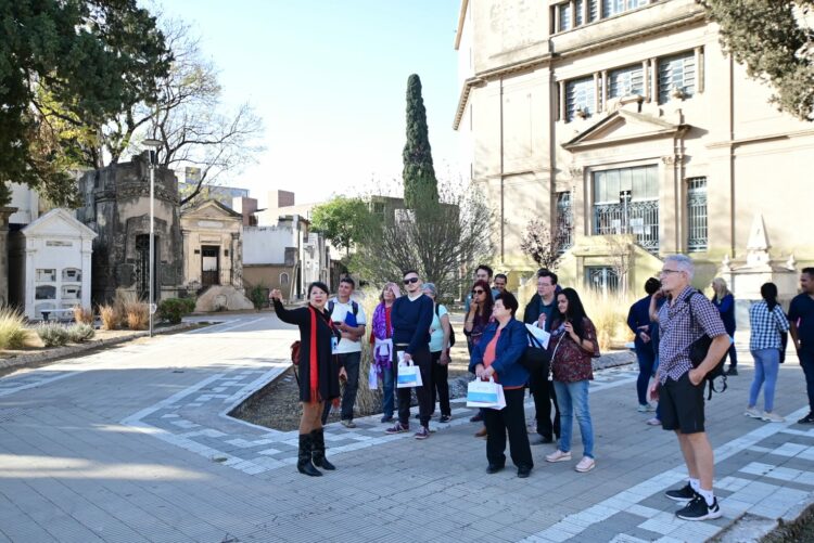 Recorridos en el Cementerio San Jerónimo