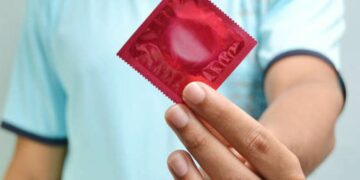 El preservativo y sus mitos: cuáles son las falsas creencias que aún dificultan su uso