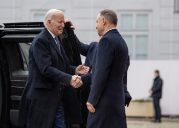 Putin comete un «gran error» al suspender tratado de desarme nuclear con EE.UU.