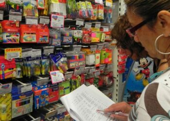 Cúales son los 316 productos escolares que se incluyeron en el nuevo acuerdo de Precios Justos