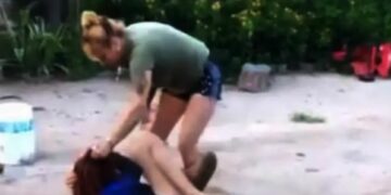 Detienen a una mujer y a un adolescente por la brutal golpiza a una joven