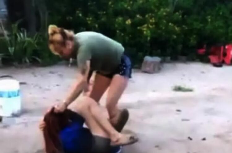 Detienen a una mujer y a un adolescente por la brutal golpiza a una joven