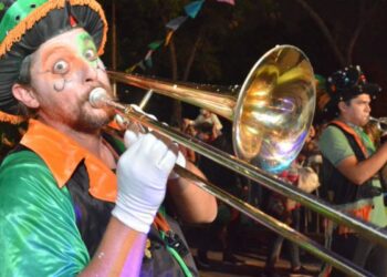 Los barrios de la ciudad celebran el carnaval