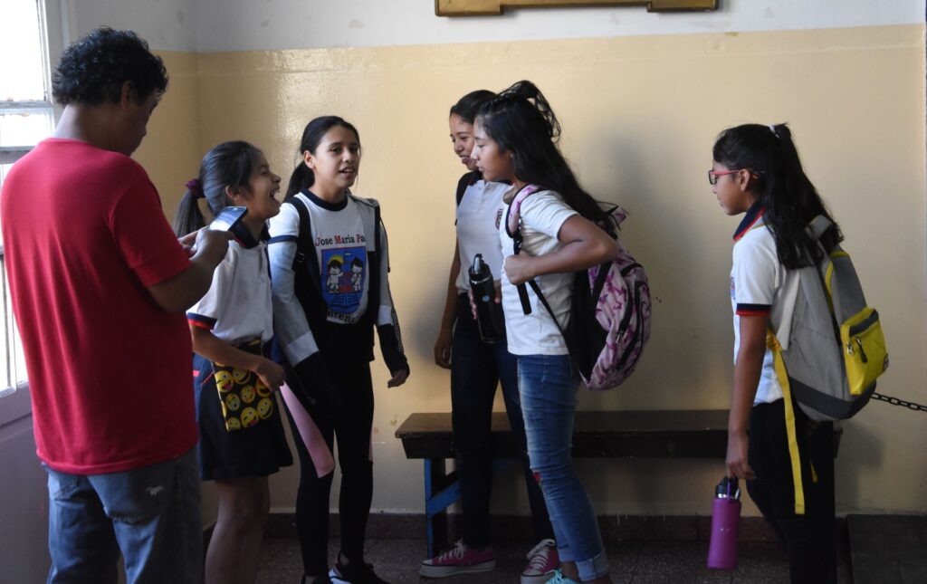 Desde mañana, los docentes se reincorporan a sus puestos
