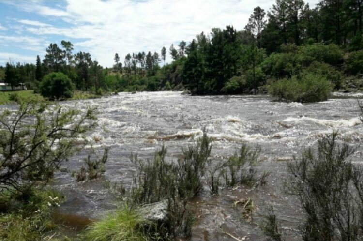 Piden cautela ante las fuertes crecidas de los ríos y arroyos en Córdoba