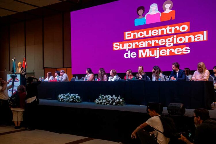 Derechos humanos y memorias en el encuentro de mujeres
