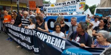 Así fue la movilización en Córdoba para respaldar el juicio político a los miembros de la Corte