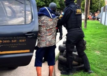 Tras allanamientos en el sureste de la ciudad, desbarataron un kiosco con más de 3 mil dosis de cocaína