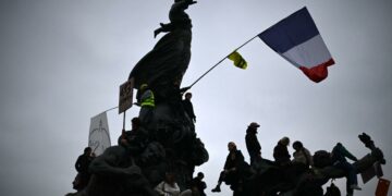 Multitudinaria protesta en Francia