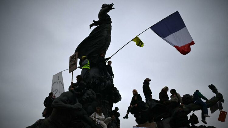 Multitudinaria protesta en Francia