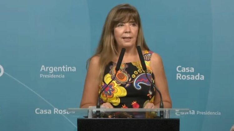 Para Cerruti, la oposición "está encaprichada en defender a los jueces de la Corte"