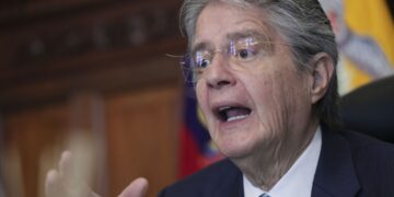 Crece la oposición tras el resultado del referendo