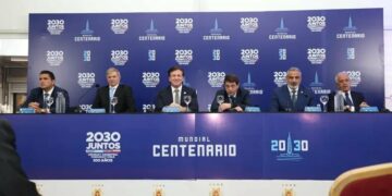 Alberto Fernández propuso que Bolivia se sume como sede del Mundial 2030