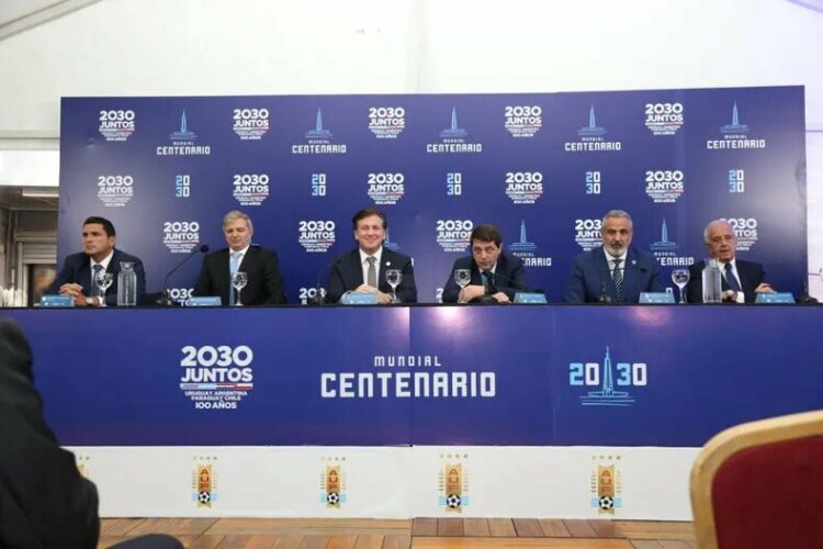 Alberto Fernández propuso que Bolivia se sume como sede del Mundial 2030
