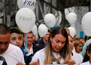 Conformidad de los padres de uno de los bebes muertos por la detención de la exdirectora