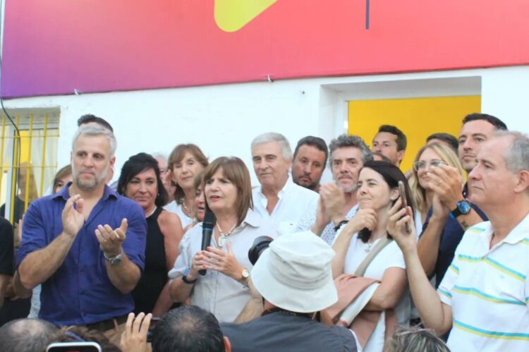 Bullrich instó a Juez y De Loredo a que ordenen la interna de JxC