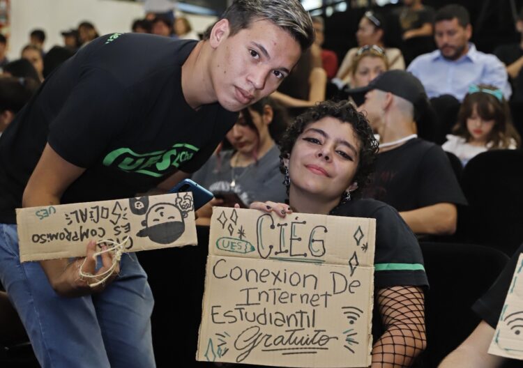 En Córdoba brindarán internet gratuito a 600.000 estudiantes